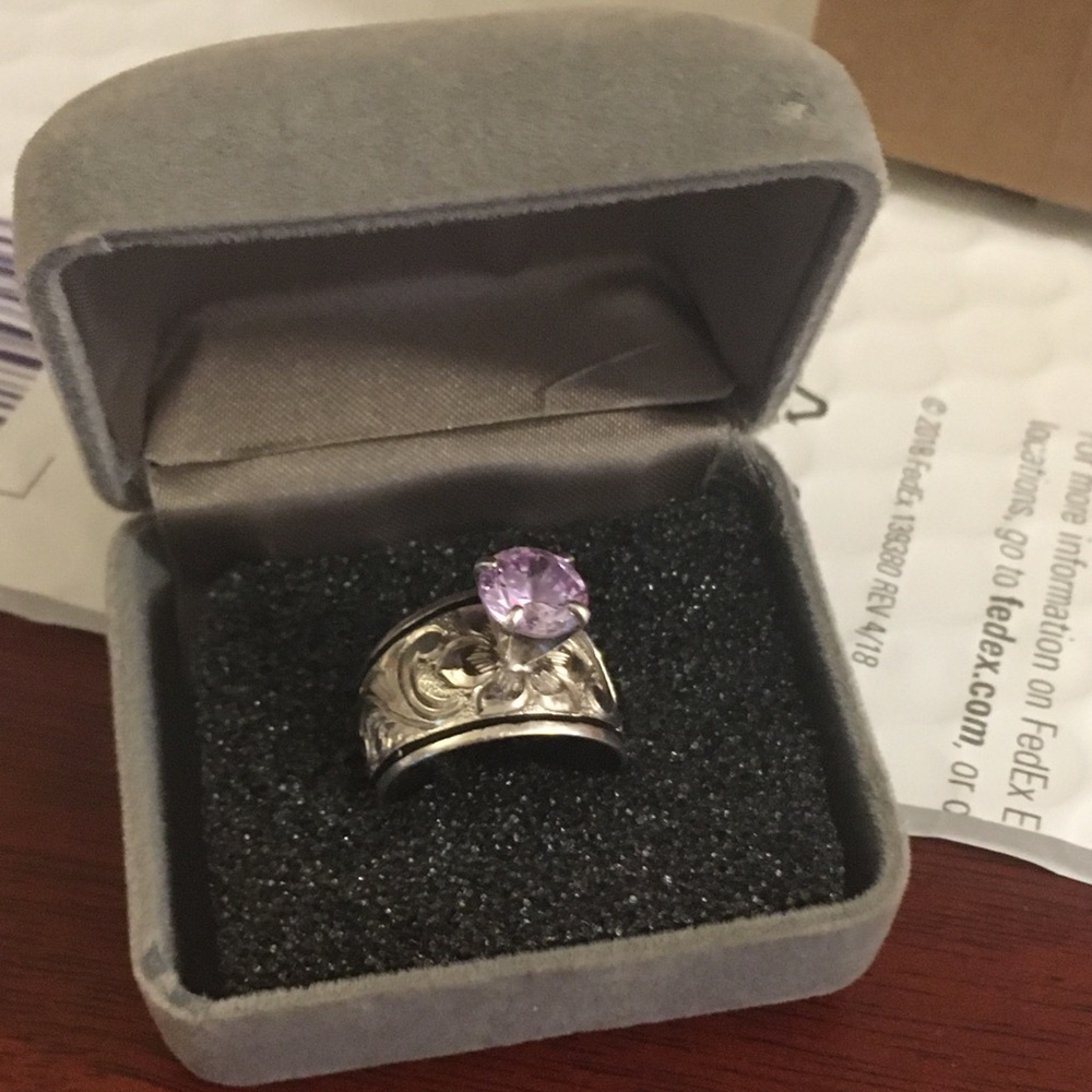 Hawaiian 2Kt CZ Heirloom Solitaire Ring S Silver - Picture 4 of 8